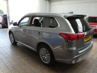 USED 2019 19 MITSUBISHI OUTLANDER 2.4 PHEV JURO 5d 207 BHP APP SAT NAV APPLE ANDROID CARPLAY REAR VIEW CAMERA MITSUBISHI WARRANTY TILL MARCH 2024