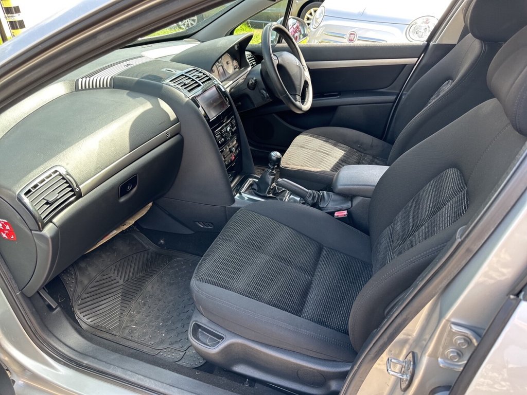 Peugeot 407 Interior