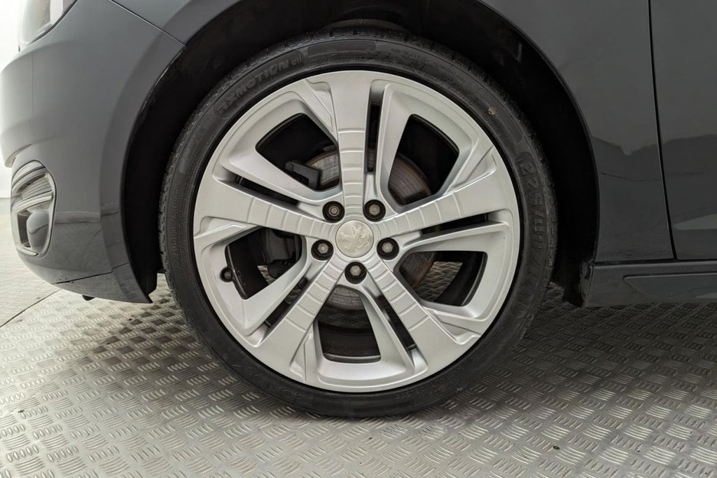 USED 2016 16 PEUGEOT 308 1.6 BLUE HDI S/S GT LINE 5d  