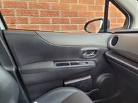 USED 2013 13 TOYOTA YARIS 1.3 VVT-I SR 5d 98 BHP REVERSE CAMERA