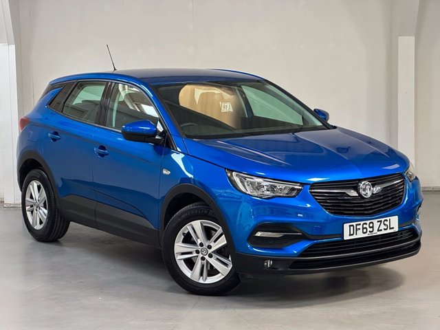 2020 69 Vauxhall Grandland X 1.2 SE 5d 129 BHP