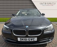 USED 2011 61 BMW 5 SERIES 2.0 525D SE 4d 215 BHP PRO NAVIGATION - ADAPTIVE HEADLIGHTS - REAR CAMERA - SURROUND VIEW CAMERA - DAB DIGITAL RADIO - BLUETOOTH HANDSFREE - XENON HEADLAMPS - SUNROOF - 18" ALLOY WHEELS - HIGH BEAM ASSIST - HEAD UP DISPLAY - COMFORT PACKAGE - VISABILITY PACK - ADVANCED PARKING PACKAGE - MEDIA PACKAGE - LANE DEPARTURE WARNING -