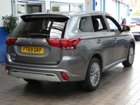USED 2020 69 MITSUBISHI OUTLANDER 2.4 PHEV DYNAMIC 5d 222 BHP APP SAT NAV LEATHER CAMERA 1 OWNER MITSUBISHI WARRANTY TILL  JAN 2025 VAT Q