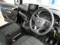USED 2020 20 VAUXHALL COMBO LIFE 1.2 ENERGY XL S/S 5d 109 BHP 7 SEAT AIR CON PARKING SENSORS 1 OWNER 6 MONTHS GOLD WARRANTY