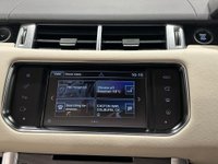 USED 2016 16 LAND ROVER RANGE ROVER SPORT 3.0 SDV6 HSE DYNAMIC 5d 306 BHP Striking Range Rover Sport 3.0 HSE