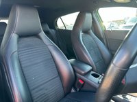 USED 2017 67 MERCEDES-BENZ GLA-CLASS 2.1 GLA 200 D AMG LINE 5d 134 BHP SAT NAV - BLUETOOTH - PARKING CAMERA - POWER TAILGATE - SMARTPHONE INTEGRATION - 8" MEDIA DISPLAY