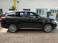 USED 2020 20 MITSUBISHI OUTLANDER 2.4 PHEV DYNAMIC 5d 222 BHP APP SAT NAV LEATHER CAMERA 1 OWNER MITSUBISHI WARRANTY TILL  JULY 2025