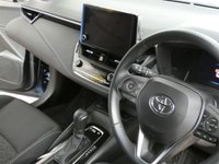 USED 2022 72 TOYOTA COROLLA 1.8 ICON TECH 5d 121 BHP SAT NAV HEATED SEATS REAR VIEW CAMERA TOYOTA WARRANTY TILL SEPT 2032