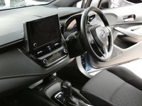 USED 2022 72 TOYOTA COROLLA 1.8 ICON TECH 5d 121 BHP SAT NAV HEATED SEATS REAR VIEW CAMERA TOYOTA WARRANTY TILL SEPT 2032
