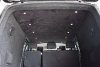 USED 2018 18 VOLKSWAGEN TRANSPORTER T6 T32 2.0 TDI 204PS 4MOTION DSG HIGHLINE KOMBI LWB Huge Factory Specification