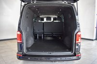 USED 2018 18 VOLKSWAGEN TRANSPORTER T6 T32 2.0 TDI 204PS 4MOTION DSG HIGHLINE KOMBI LWB Huge Factory Specification