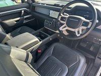 USED 2021 21 LAND ROVER DEFENDER 2.0 HSE 3d 296 BHP ELECTRIC DEPLOYABLE TOWBAR - SAT NAV - BLUETOOTH HANDSFREE- DAB RADIO - SUNROOF - MERIDIAN SOUND SYSTEM - WIRELESS CHARGER - 360 DEGREE PARKING AID - AIR SUSPENSION