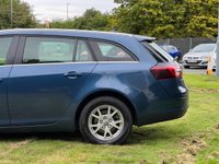 USED 2015 15 VAUXHALL INSIGNIA 2.0 DESIGN NAV CDTI ECOFLEX S/S 5d 138 BHP 