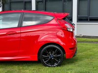 USED 2016 66 FORD FIESTA 1.0 ZETEC S RED EDITION 3d 139 BHP 
