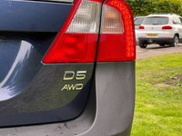 USED 2011 11 VOLVO XC70 2.4 D5 ES AWD 5d 212 BHP 