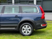 USED 2011 11 VOLVO XC70 2.4 D5 ES AWD 5d 212 BHP 