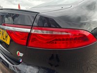 USED 2016 16 JAGUAR XF 3.0 V6 S 4d 296 BHP SAT NAV - BLUETOOTH - HEATED AND COOLED SEATS - 20" ALLOY WHEELS - 360 CAMERA SYSTEM - KEYLESS DRIVE - BLACK PACK