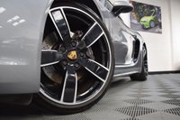 USED 2018 PORSCHE 718 2.0 CAYMAN PDK 2d AUTO 295 BHP GT SILVER / 20" CARRERA ALLOYS