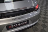 USED 2018 PORSCHE 718 2.0 CAYMAN PDK 2d AUTO 295 BHP GT SILVER / 20" CARRERA ALLOYS
