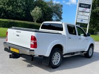 USED 2012 12 TOYOTA HI-LUX 3.0 INVINCIBLE 4X4 D-4D DCB 169 BHP ** NO VAT ** FULL LEATHER