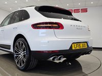 USED 2015 15 PORSCHE MACAN 3.0 V6 TD (258 PS) S PDK 4WD ( EURO 6 ) S/S 5DR + NAV + BOSE + PAN ROOF +E/M/HEAT ADAT. TURBO LEATHERS + PASM + AIR SUSPENSION + R/CAM + F/R PARK + BI-XENON PDLS +CRUISE + LANE KEEP + 21S PANROOF+21S+PDLS+R/CAM+TURBO LEATHERS+BOSE+NAV+CRUISE