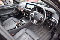 USED 2021 V BMW 5 SERIES 2.0 520D M SPORT TOURING MHEV 5d 188 BHP PAN ROOF / HUGE SPEC / TECH PK