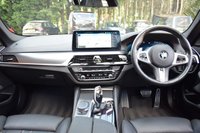 USED 2021 V BMW 5 SERIES 2.0 520D M SPORT TOURING MHEV 5d 188 BHP PAN ROOF / HUGE SPEC / TECH PK