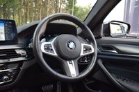 USED 2021 V BMW 5 SERIES 2.0 520D M SPORT TOURING MHEV 5d 188 BHP PAN ROOF / HUGE SPEC / TECH PK