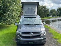 USED 2021 71 VOLKSWAGEN TRANSPORTER 4 BERTH LUXURY CAMPERVAN 2.0 T30 TDI HIGHLINE 150  DSG AUTOMATIC HILLSIDE BIRCHOVER CLASSIC