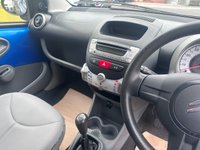 USED 2011 11 CITROEN C1 1.0 VTR PLUS 5d 68 BHP IDEAL NEW DRIVER CAR!! LOW MILEAGE, CHEAP AND ECO TO RUN WITH AVERAGE 62 MPG, &pound;20 ROAD TAX AND GROUP 3 INSURANCE. TIMING CHAIN RUN ENGINE TO GIVE PEACE OF MIND. SPEC INCLUDES  AIR CON, ALLOY WHEELS, REMOTE CENTRAL, CD/RADIO,AUX, REV COUNTER AND 2 KEYS.