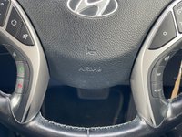 USED 2014 14 HYUNDAI I30 1.6 ACTIVE CRDI  5d 109 BHP REAR PARKING AID +  BLUETOOTH +  AUX AND USB +  CLIMATE CONTROL +  CRUISE CONTROL +  HEATED STEERING WHEEL +  15" ALLOYS +