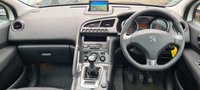 USED 2013 63 PEUGEOT 3008 2.0 ALLURE HDI FAP 5d 150 BHP HEADS-UP SPEED DISPLAY +  SAT NAV +  AUX +  BLUETOOTH +  PARKING SENSORS +  CRUISE CONTROL +  PANORAMIC SUNROOF +  18" ALLOYS +