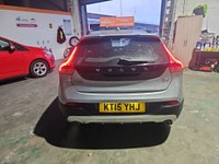 USED 2015 15 VOLVO V40 2.0 D4 CROSS COUNTRY LUX NAV 5d 188 BHP &pound;35 Road Tax.