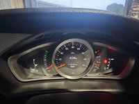 USED 2015 15 VOLVO V40 2.0 D4 CROSS COUNTRY LUX NAV 5d 188 BHP &pound;35 Road Tax.