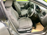 USED 2010 59 VOLKSWAGEN POLO 1.2 SE 5d 60 BHP ONLY 2 OWNERS//X12 VW DEALER/SPECIALIST SERVICE HISTORY STAMPS//AIRCON/REMOTE CENTRAL LOCKING//X4 ELECTRIC WINDOWS//15''ALLOYS//60/40 SPLIT REAR SEATS///X2 NEW FRONT TYRES ONLY 2 OWNERS//X12 VW DEALER/SPECIALIST SERVICE HISTORY STAMPS//AIRCON/REMOTE CENTRAL LOCKING//X4 ELECTRIC WINDOWS//15''ALLOYS//60/40 SPLIT REAR SEATS/
