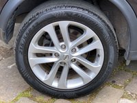 USED 2014 14 NISSAN JUKE 1.6 ACENTA 5d 117 BHP LOW MILEAGE - AUTOMATIC - SERVICE HISTORY - HIGHLY DESIRABLE 99/100 AUTOTRADER RETAIL RATING - 17 INCH ALLOY WHEELS - BLUETOOTH