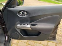 USED 2014 14 NISSAN JUKE 1.6 ACENTA 5d 117 BHP LOW MILEAGE - AUTOMATIC - SERVICE HISTORY - HIGHLY DESIRABLE 99/100 AUTOTRADER RETAIL RATING - 17 INCH ALLOY WHEELS - BLUETOOTH