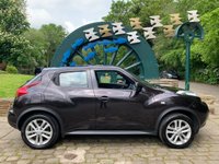 USED 2014 14 NISSAN JUKE 1.6 ACENTA 5d 117 BHP LOW MILEAGE - AUTOMATIC - SERVICE HISTORY - HIGHLY DESIRABLE 99/100 AUTOTRADER RETAIL RATING - 17 INCH ALLOY WHEELS - BLUETOOTH