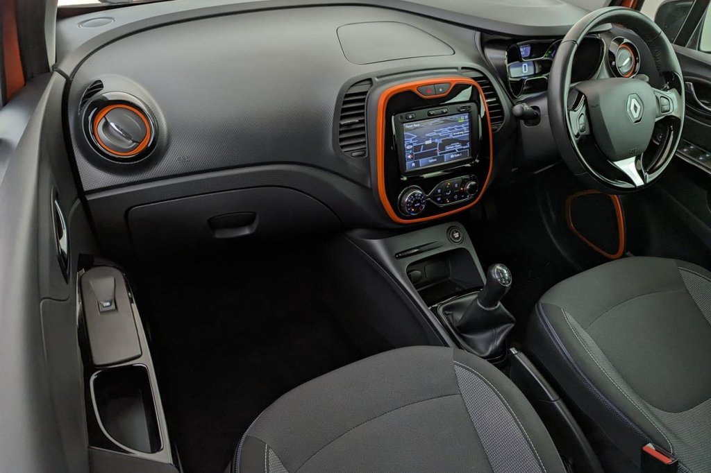USED 2015 65 RENAULT CAPTUR 1.5 DYNAMIQUE S NAV DCI 5d 