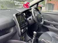 USED 2018 18 RENAULT CLIO 1.5 SIGNATURE NAV DCI 5d 109 BHP 
