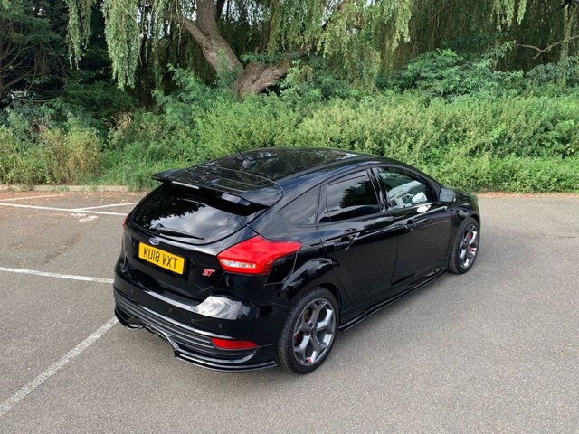 View our FORD FOCUS