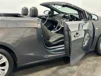 USED 2013 13 VAUXHALL CASCADA 2.0 SE CDTI S/S 2d 165 BHP Stylish Convertible,