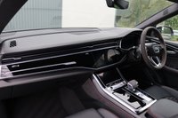 USED 2022 72 AUDI RSQ8 4.0 RS TFSI QUATTRO VORSPRUNG MHEV 5d 592 BHP Carbon Fibre Fascia Panels