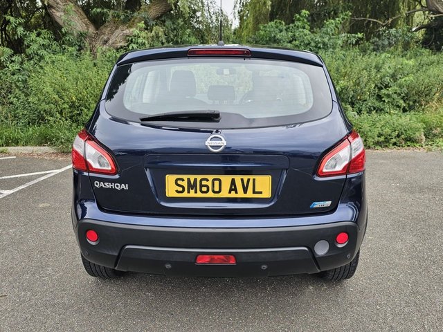 View our NISSAN QASHQAI
