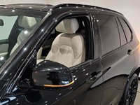 USED 2017 66 BMW X5 3.0 30D (258 PS) M SPORT AUTO XDRIVE ( EURO 6 ) S/S 5DR + PRO NAV + PANORAMIC E/SUNROOF + E/M/HEATED COMFORT / SPORT LEATHERS + HEAD UP + HARMAN KARDON + M SPORT PLUS PACK + R/CAMERA + F/R PARK + XENON / L.E.D.S + 20S + E/BOOT  PANROOF+R/CAM+XENON+COMFORT SEATS+NAV+HUD+HK+CRUISE