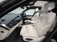 USED 2017 66 BMW X5 3.0 30D (258 PS) M SPORT AUTO XDRIVE ( EURO 6 ) S/S 5DR + PRO NAV + PANORAMIC E/SUNROOF + E/M/HEATED COMFORT / SPORT LEATHERS + HEAD UP + HARMAN KARDON + M SPORT PLUS PACK + R/CAMERA + F/R PARK + XENON / L.E.D.S + 20S + E/BOOT  PANROOF+R/CAM+XENON+COMFORT SEATS+NAV+HUD+HK+CRUISE