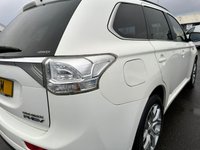 USED 2014 14 MITSUBISHI OUTLANDER 0.0 PHEV GX 4H 5d 162 BHP PRIVATLEY OWNED VEHICLE - GREAT VALUE PETROL HYBRID
