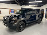 USED 2023 72 TOYOTA HI-LUX 2.8L INVINCIBLE X 4WD D-4D DCB 0d AUTO 202 BHP *DELIVERY MILES FULLY LOADED*