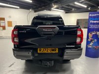 USED 2023 72 TOYOTA HI-LUX 2.8L INVINCIBLE X 4WD D-4D DCB 0d AUTO 202 BHP *DELIVERY MILES FULLY LOADED*