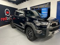 USED 2023 72 TOYOTA HI-LUX 2.8L INVINCIBLE X 4WD D-4D DCB 0d AUTO 202 BHP *DELIVERY MILES FULLY LOADED*